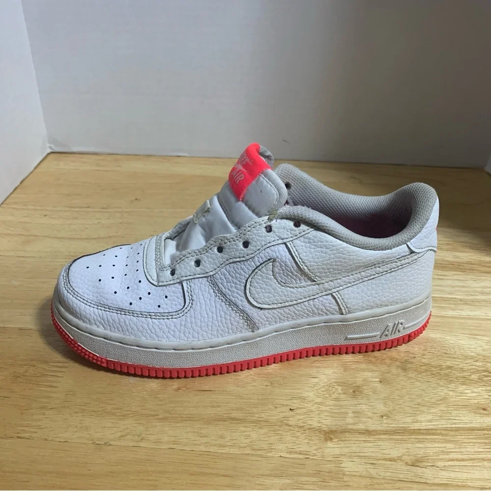Nike Air Force 1 Low '07, White / Pink Size 4Y # A02298-101